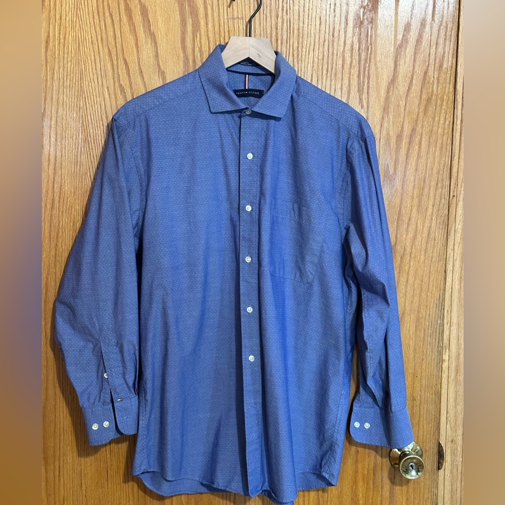 Tommy Hilfiger men’s dress shirt sz‎ medium 15-15 1/2